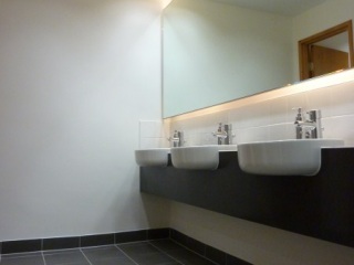 HWA070-Crawley-9